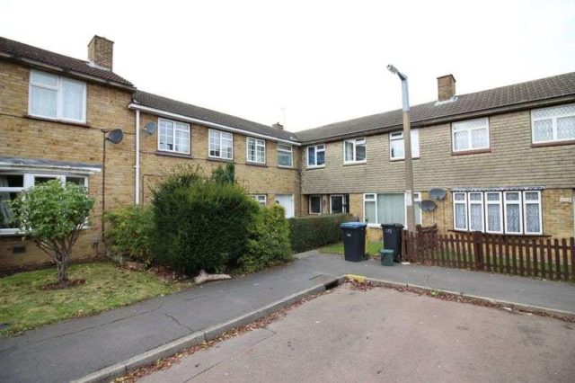  Image of 4 bedroom Terraced house for sale in Spring Hills Harlow CM20 at Spring Hills  Harlow, CM20 1TD